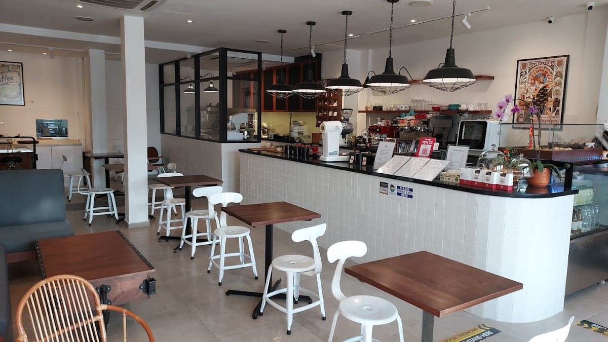 Q Cup Café
